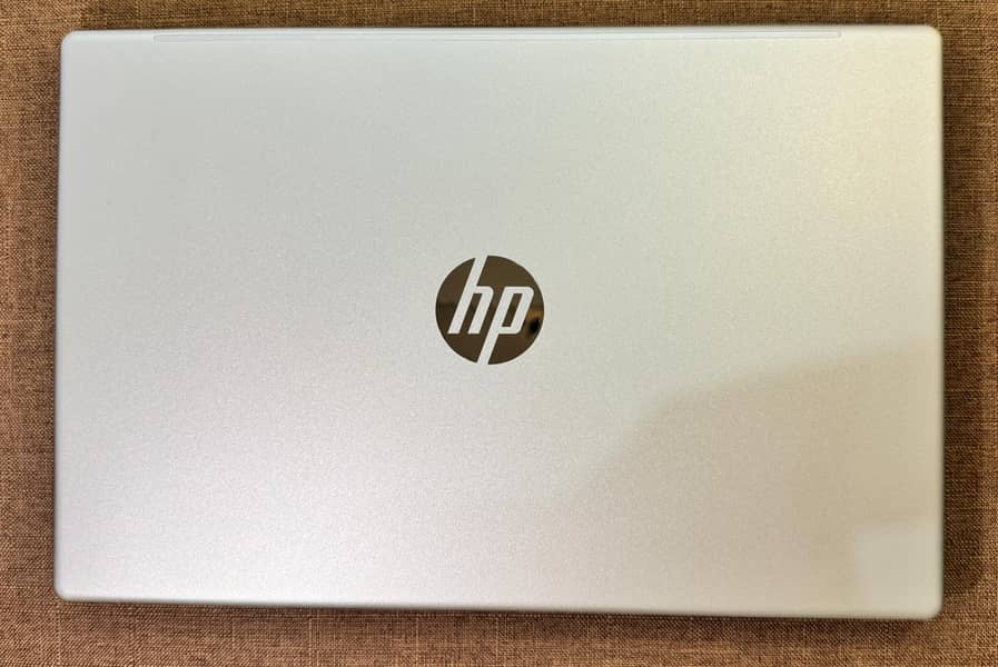 HP laptop 15-fd0xxxx (Box Open 10×10) 1