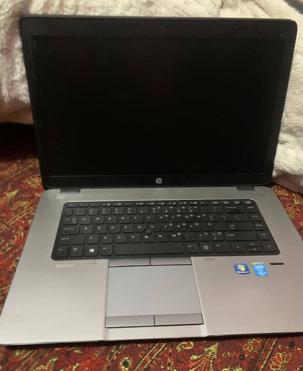 Laptop urgent sale 6