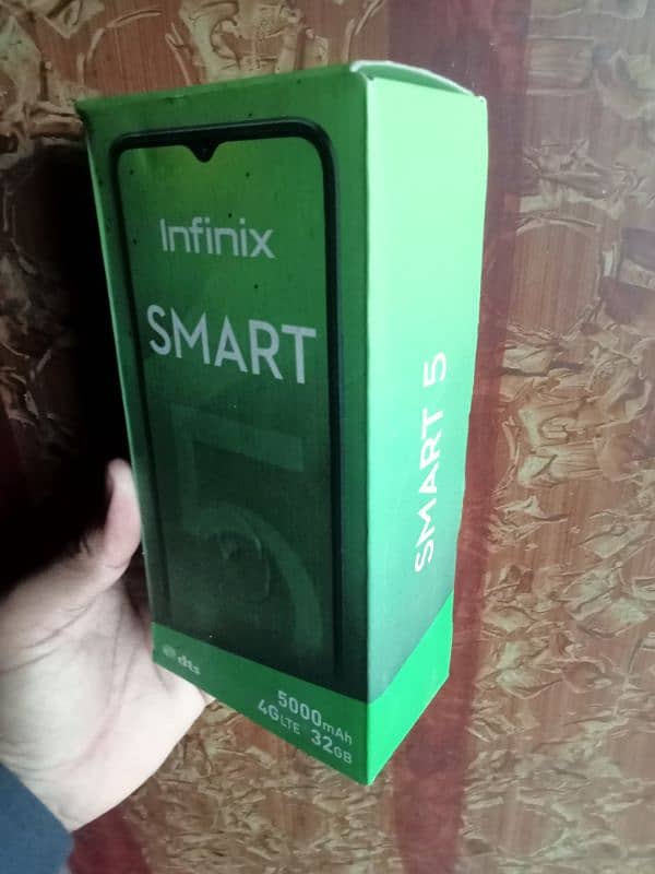 Infinix smart 5. . . . . 2ram. . . 32rom 5