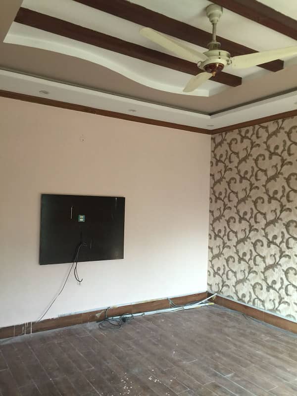 5 Marla Neat & Clean House for Rent on Satiana Road 25