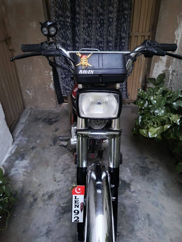 HOnda 125 6