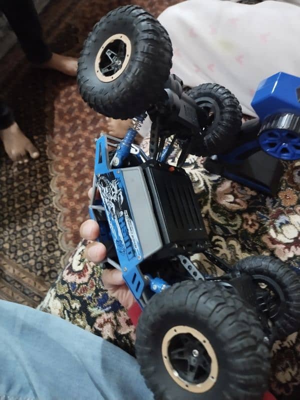 Monster Car 4x4 chargeable battery In Excellent condition 19