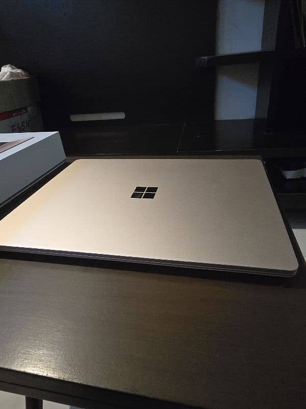 Microsoft Surface Laptop Go 3 - (10/10 - Sandstone Color) 3