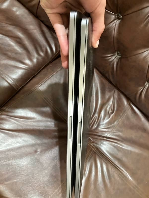 MacBook pro 2019 16 inch  i7 32 512 9