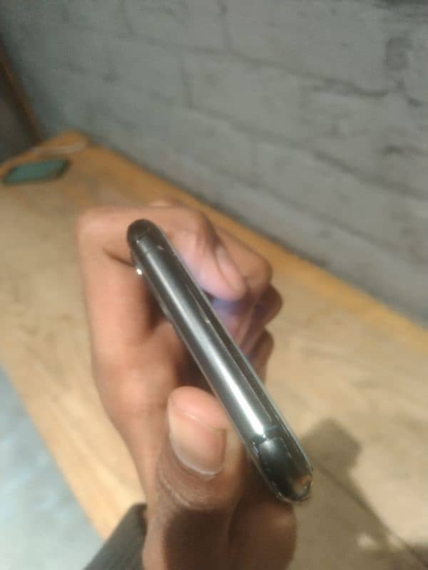 iphone 11 pro in bahria town price almst final 7