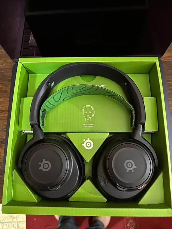 SteelSeries Arctis Nova 7x Wireless 2