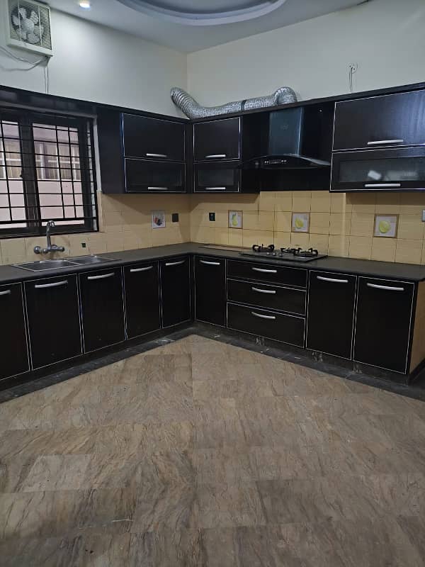 8 Marla House For Sale In Usman Block Bahria Town Lahore. 8