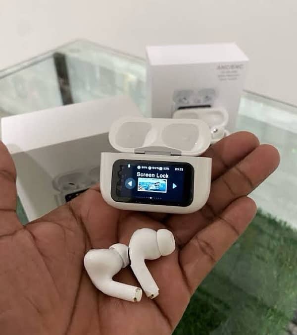 AIRPODS PRO 2 WITH DISPLAY 1