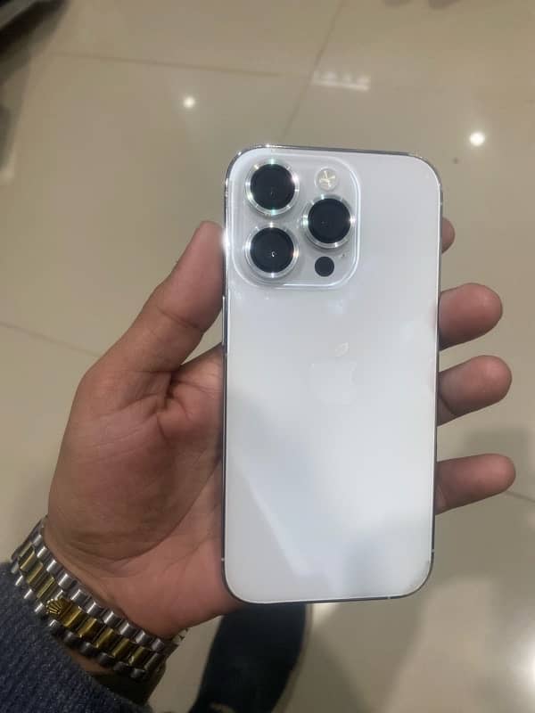 iphone 14 pro white 3