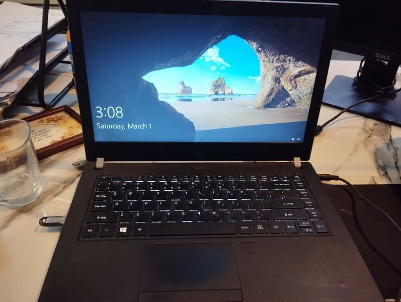 Acer Traver Mate Core i5 6th generation in excellent condition. 0