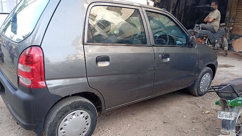 Suzuki Alto 2011 3