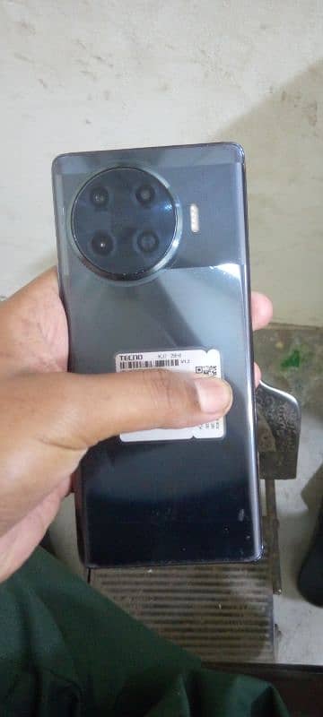 Tecno Spark 20 pro plus 2