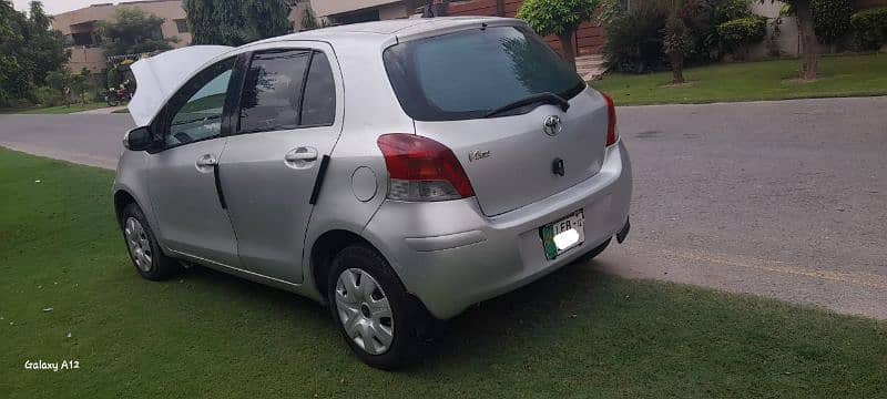 Toyota Vitz 2009 1