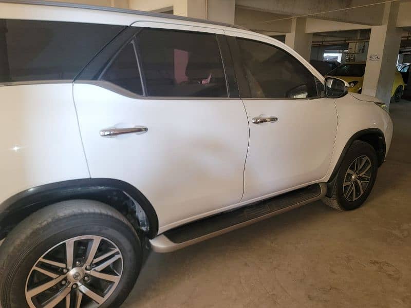 Toyota Fortuner Sigma 2018 18