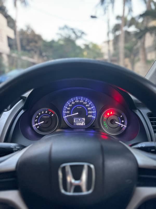 HONDA CITY 1.3 2015 AUTO 10