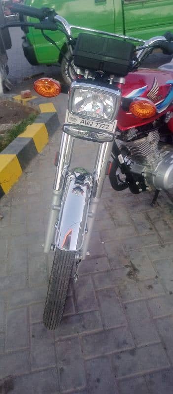 honda 125 bilkul new ha just 360 km 2