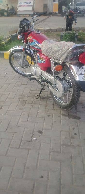 honda 125 bilkul new ha just 360 km 8