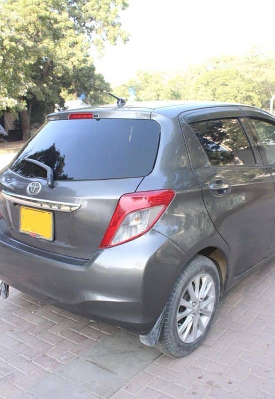 Toyota Vitz 2013 11