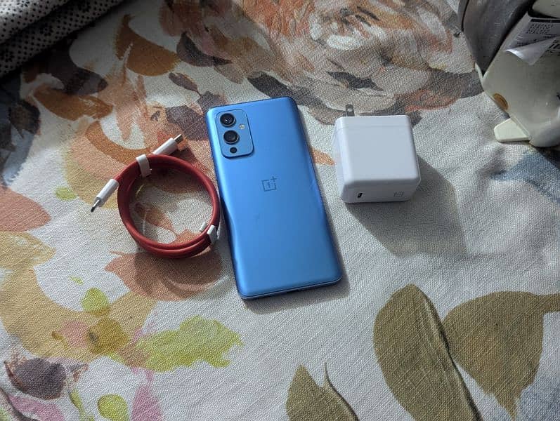 OnePlus 9 8Gb Dual Sim 10 by 10 65Watt Charger 0