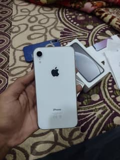 iphone XR 64GB