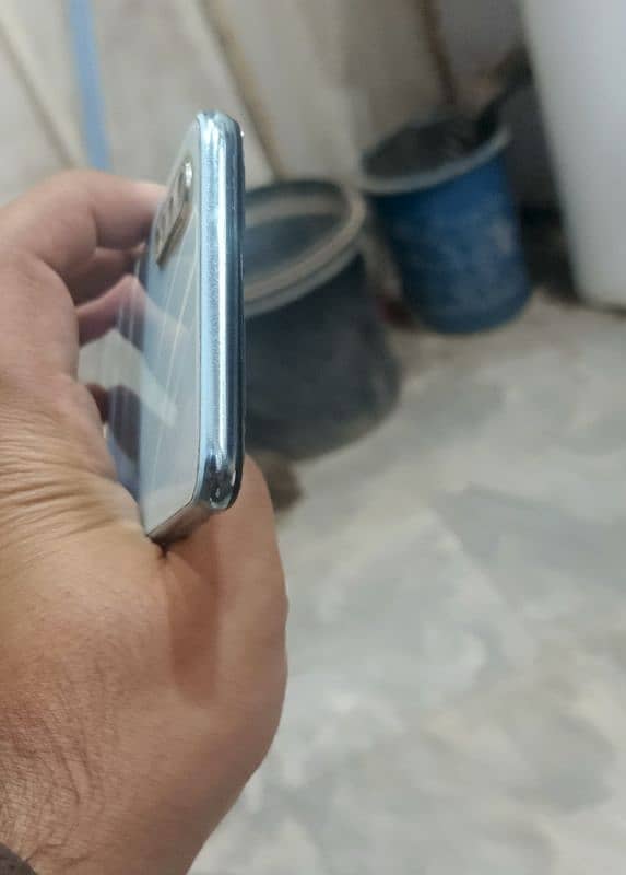 vivo s1 4/128 under display finger 8