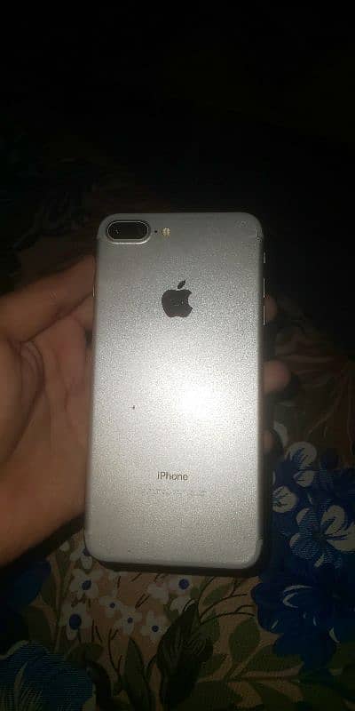 apple iphone 7 plus 0