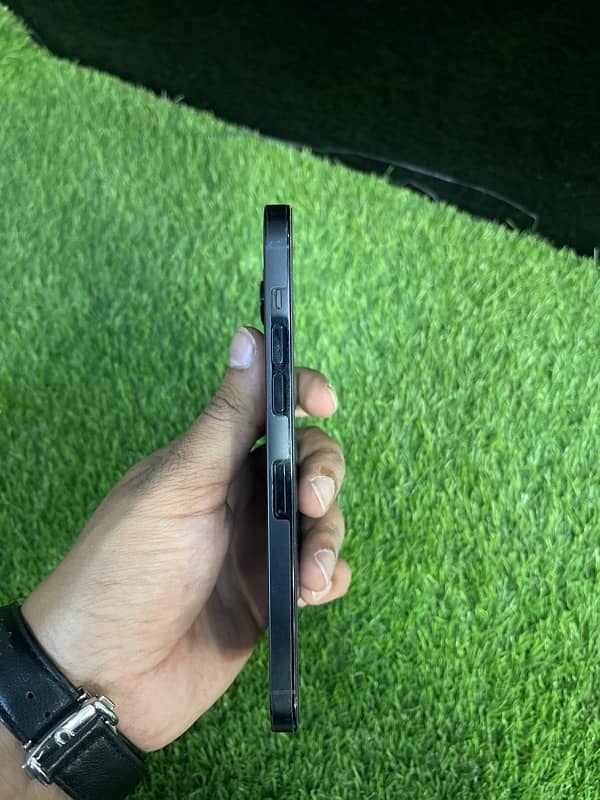 IPHONE 14 pro max 256GB URGENT SELL NEED CASH 12