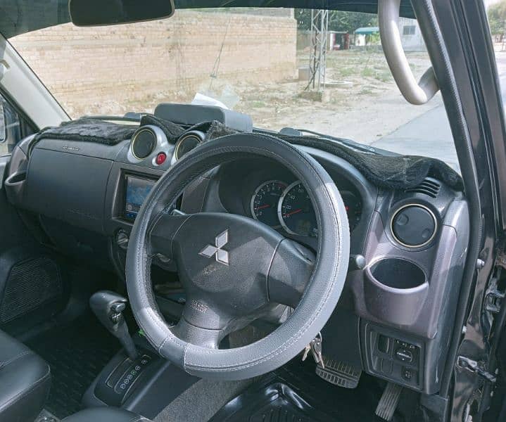 Mitsubishi Pajero Mini 4x4 10