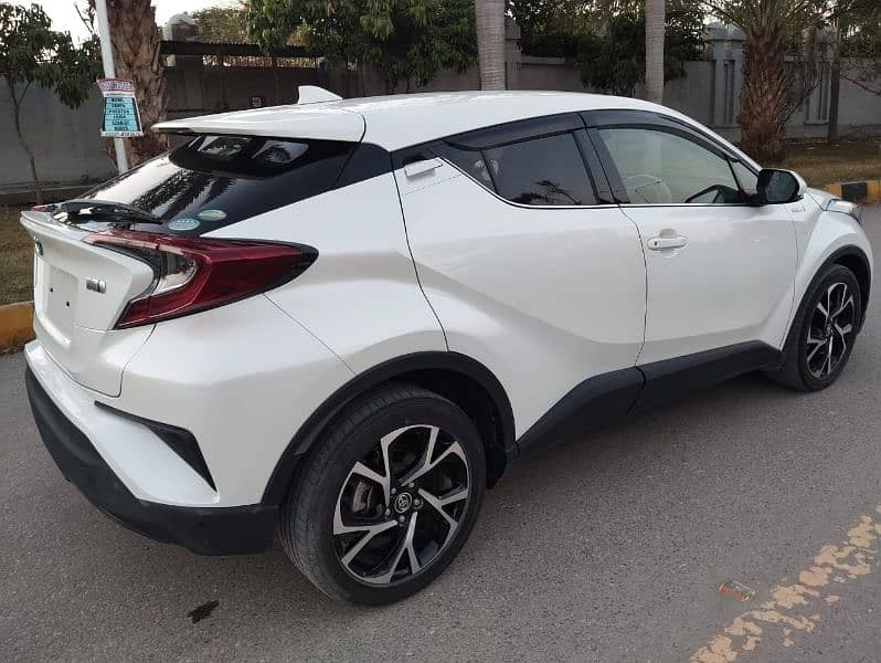 Toyota C-HR 2019 G-Led 3