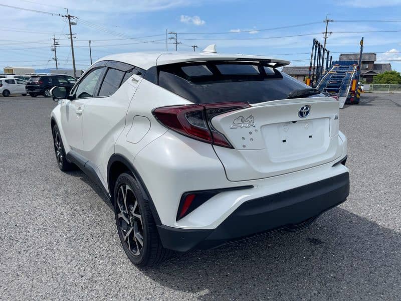 Toyota C-HR 2019 G-Led 13