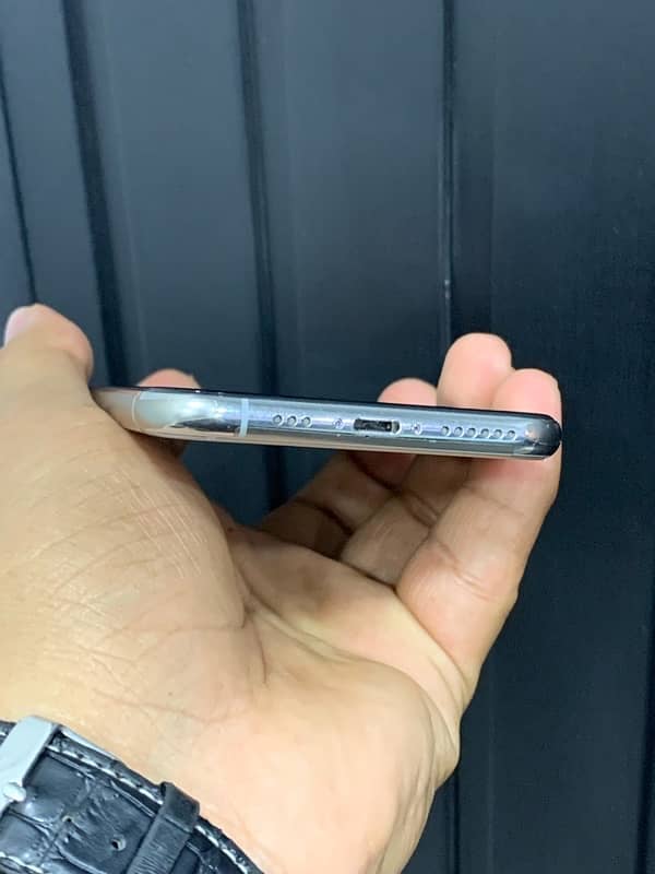 iPhone 11 Pro 256 PTA Approved 0