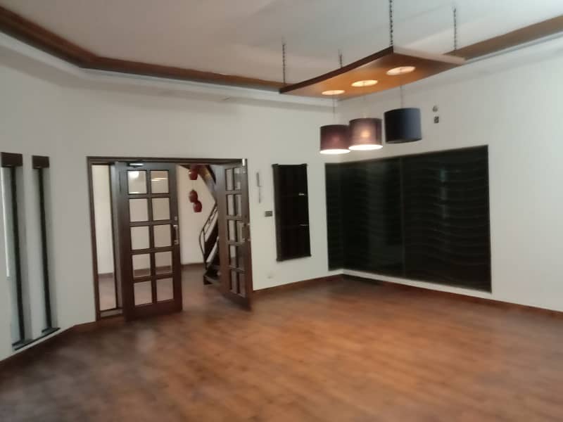 1 Kanal Super Out House Prime Hot For Sale dha Phase4 8