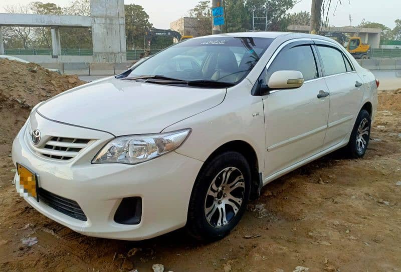 Toyota Corolla GLI 2013 1