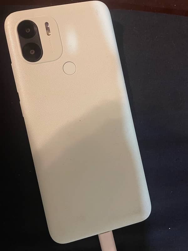 Redmi A1 plus (almost new) 2gb - 32gb 1