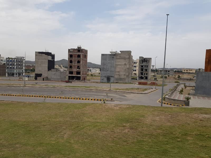 Pak Uk Offers Plot Available Near Market in citi Housing Jhelum Main Gate 3