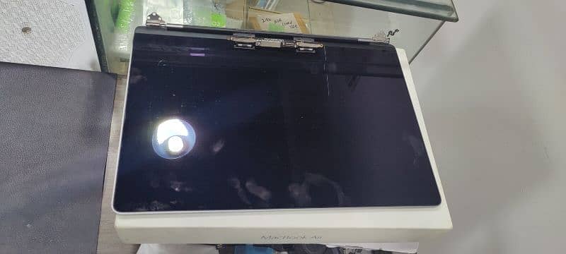 Apple MacBook pro display panels 1