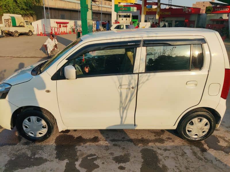 Suzuki Wagon R 2017 5