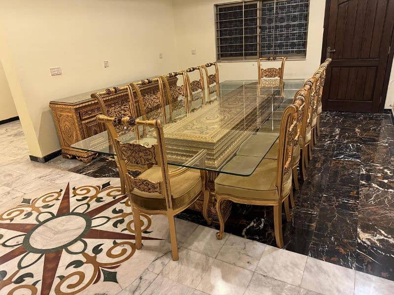 New Untouched dining table for sale 3