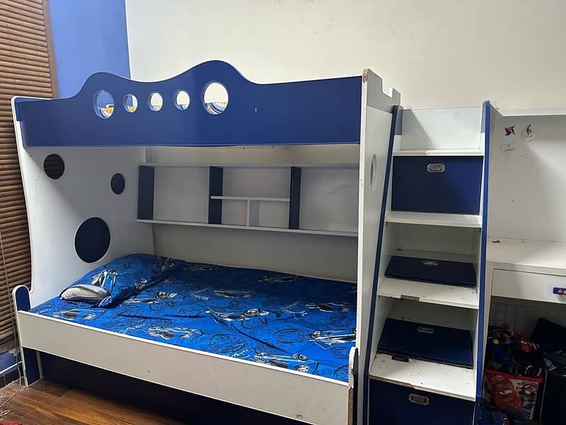 triple bunk bed 1