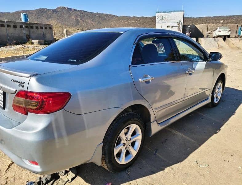 Toyota Corolla GLI 2011 5