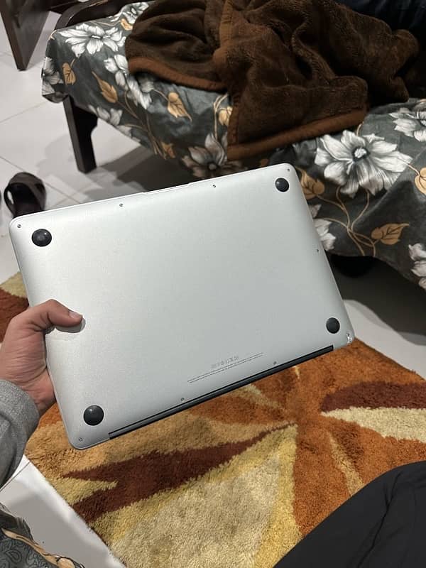 MACBOOK AIR (2014 EARLY) 8/256 SSD 1