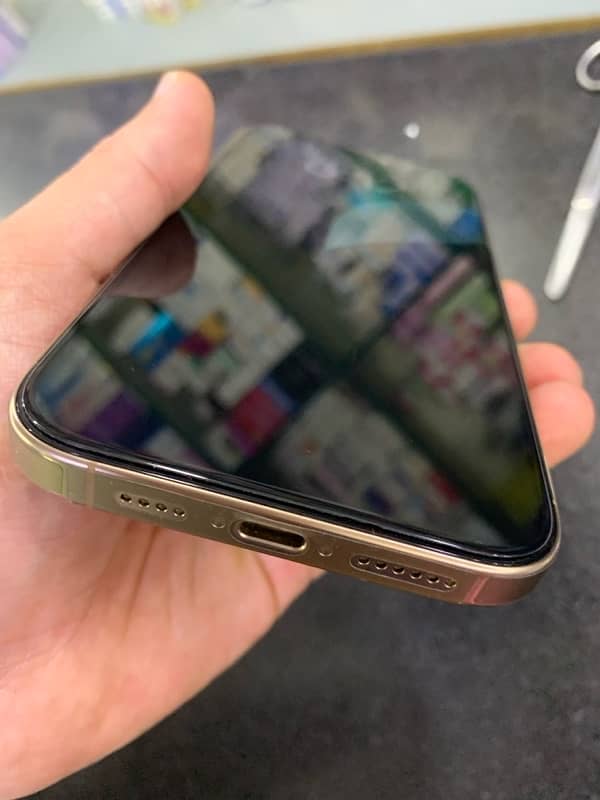 Iphone 16 Pro Max 512 GB 10/10 desert Titinium 1