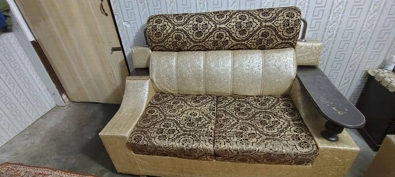 5 seater sofa 3