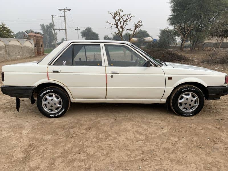 Nissan Sunny 1987 5