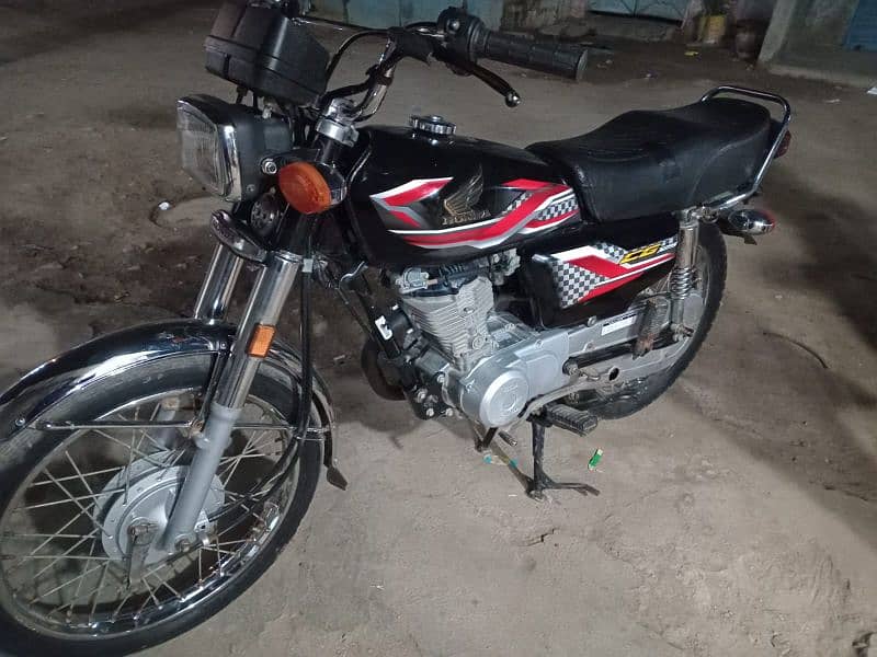 Honda cg 125 2024 9 month Karachi number 0