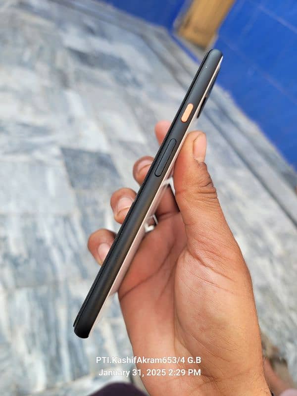 Google pixel 4xl (6/64) GB PTA hai 1