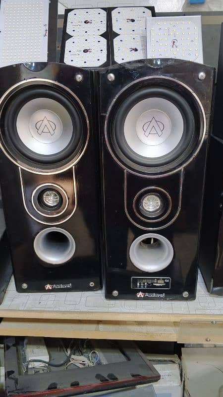 Audionic classic BT 5 subwoofer Bluetooth spotted 0