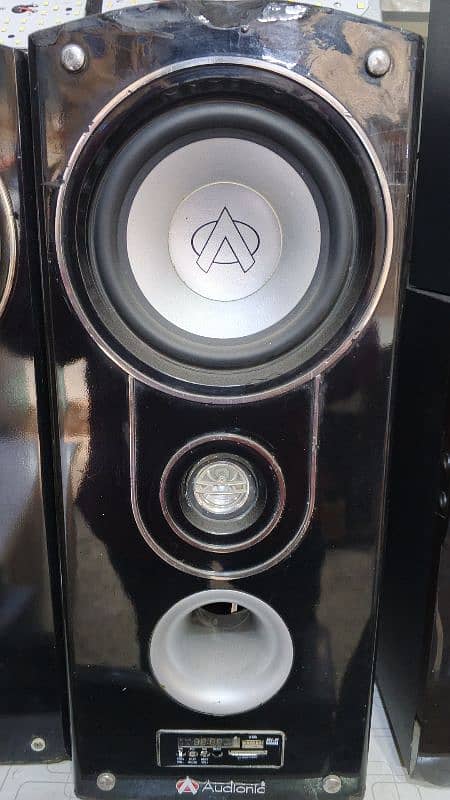 Audionic classic BT 5 subwoofer Bluetooth spotted 1