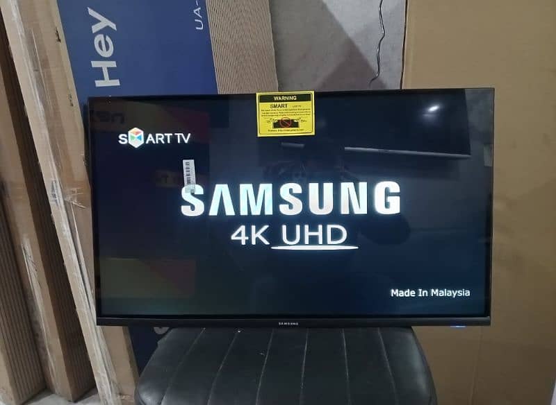 32 InCh Led Tv Android Samsung  03004675739 0