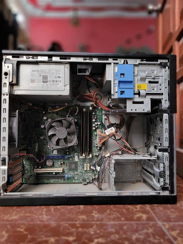 Dell Optiplex 7010 And Dell Monitor 3